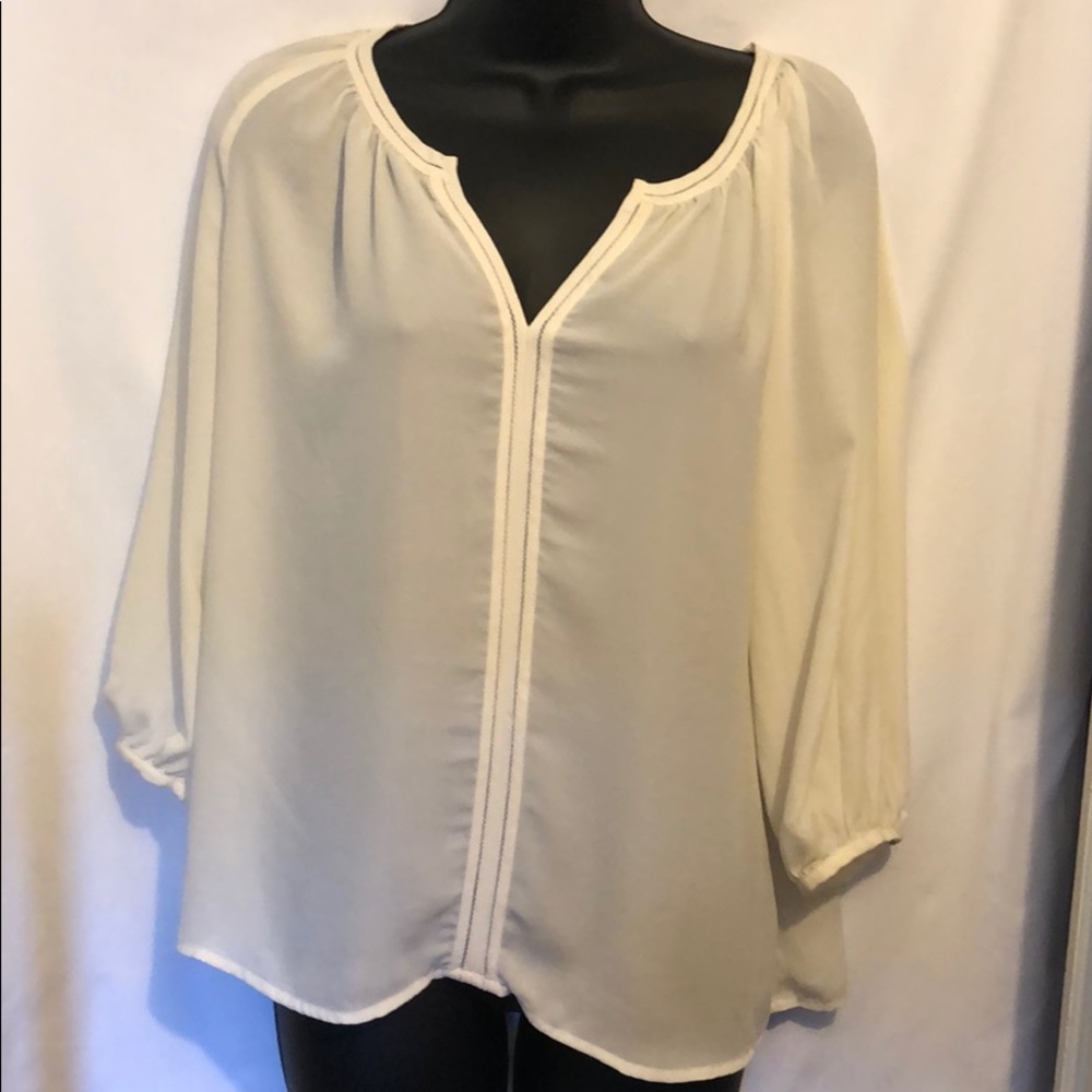 H&M off white blouse